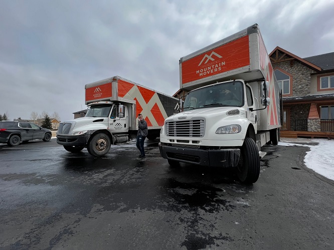 mountain movers moving truck